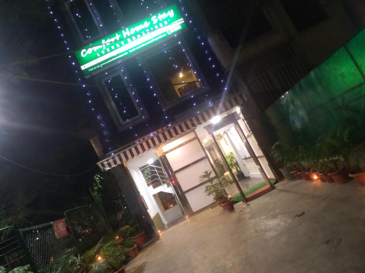 Royal Comfort Castle Nova Deli Exterior foto